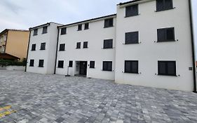 Apartmani M&L I M&J